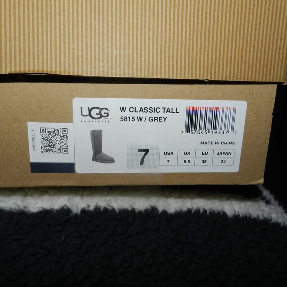 UGG Women's Size 7 Classic Tall 5815 Grey Shearling Suede Boots - Picture 9 of 9